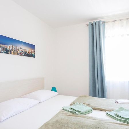 Apartments Dora Makarska Exterior photo