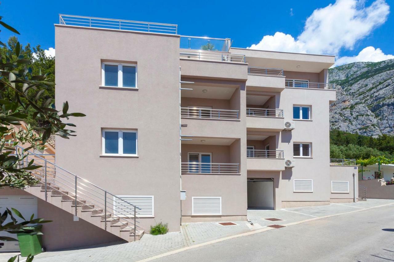 Apartments Dora Makarska Exterior photo