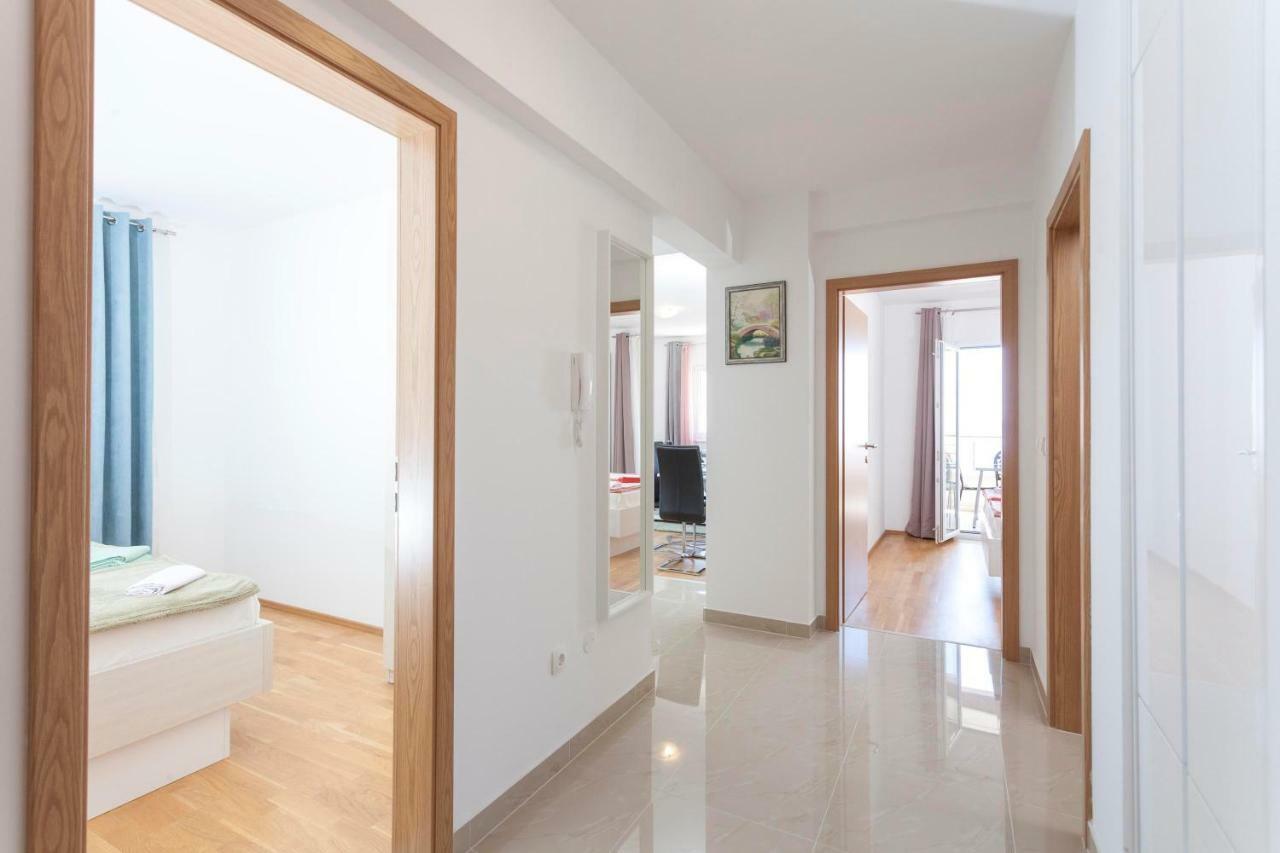 Apartments Dora Makarska Exterior photo