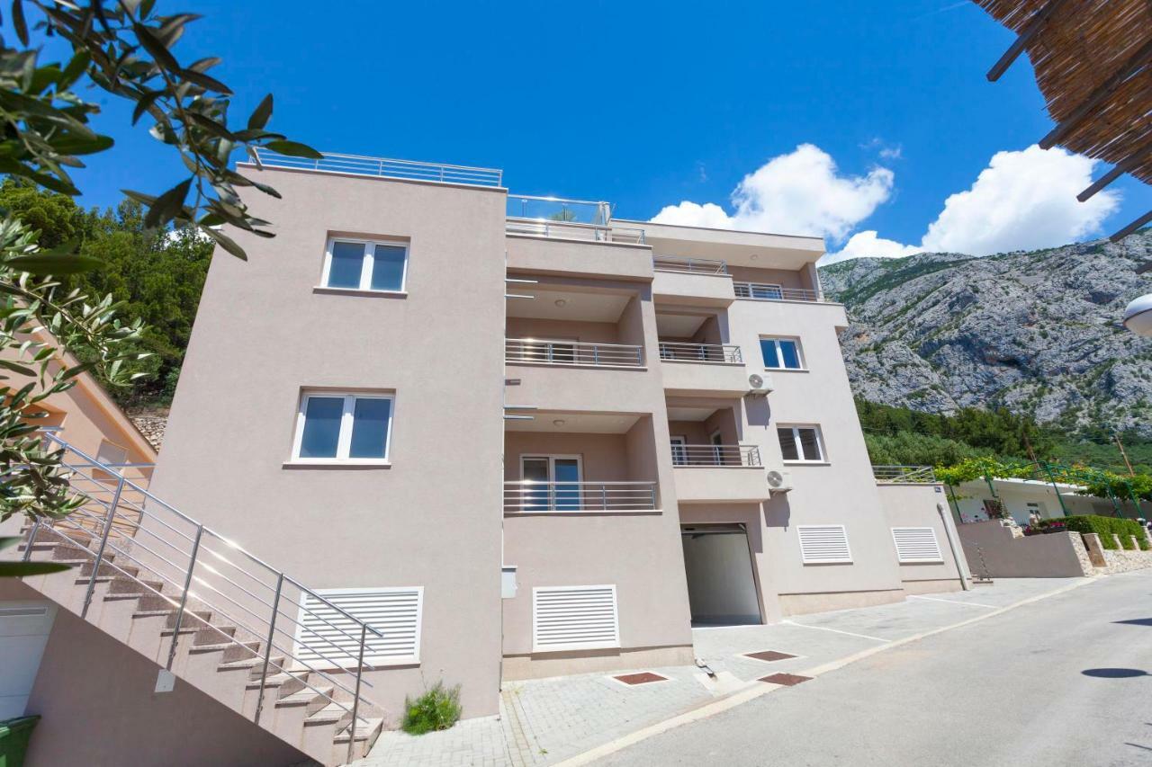 Apartments Dora Makarska Exterior photo