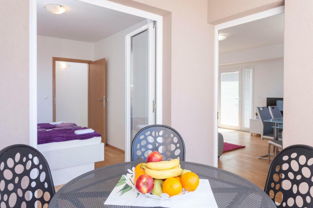 Apartments Dora Makarska Exterior photo