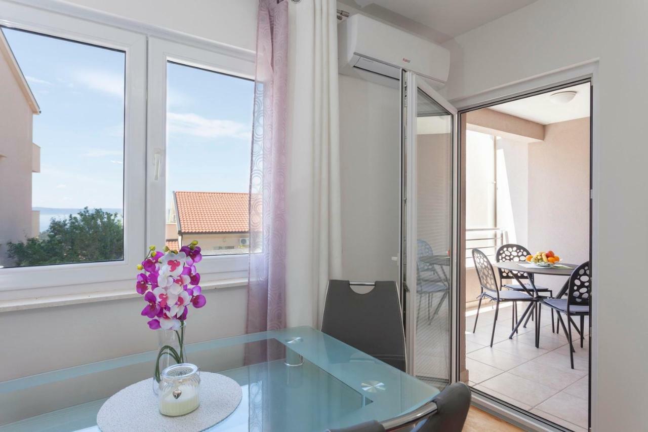 Apartments Dora Makarska Exterior photo