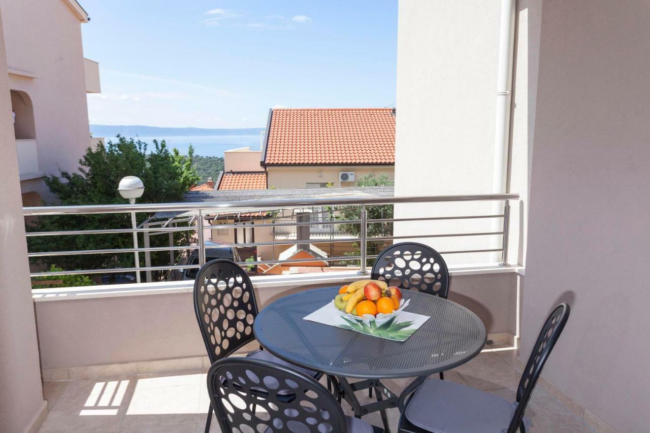 Apartments Dora Makarska Exterior photo